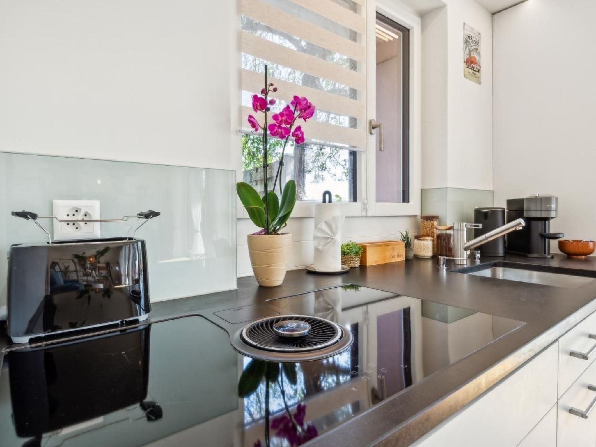 Aare View Apartment-Image-tags.info