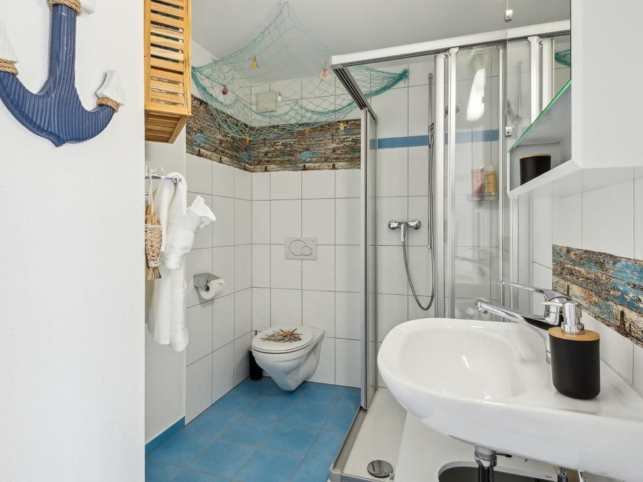 Aare View Apartment-Image-tags.info