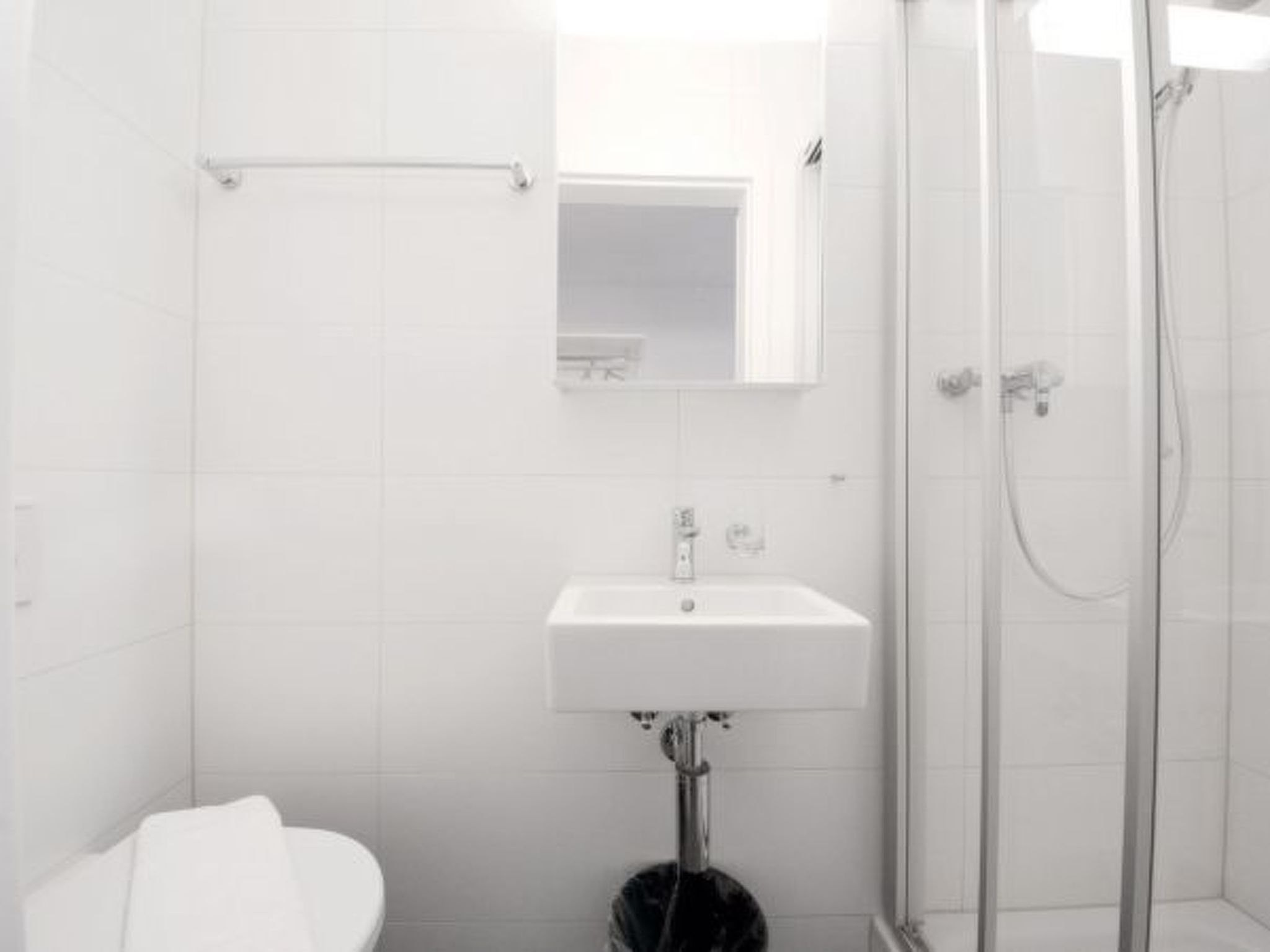 LU Station II - HITrental Apartment - Binnen