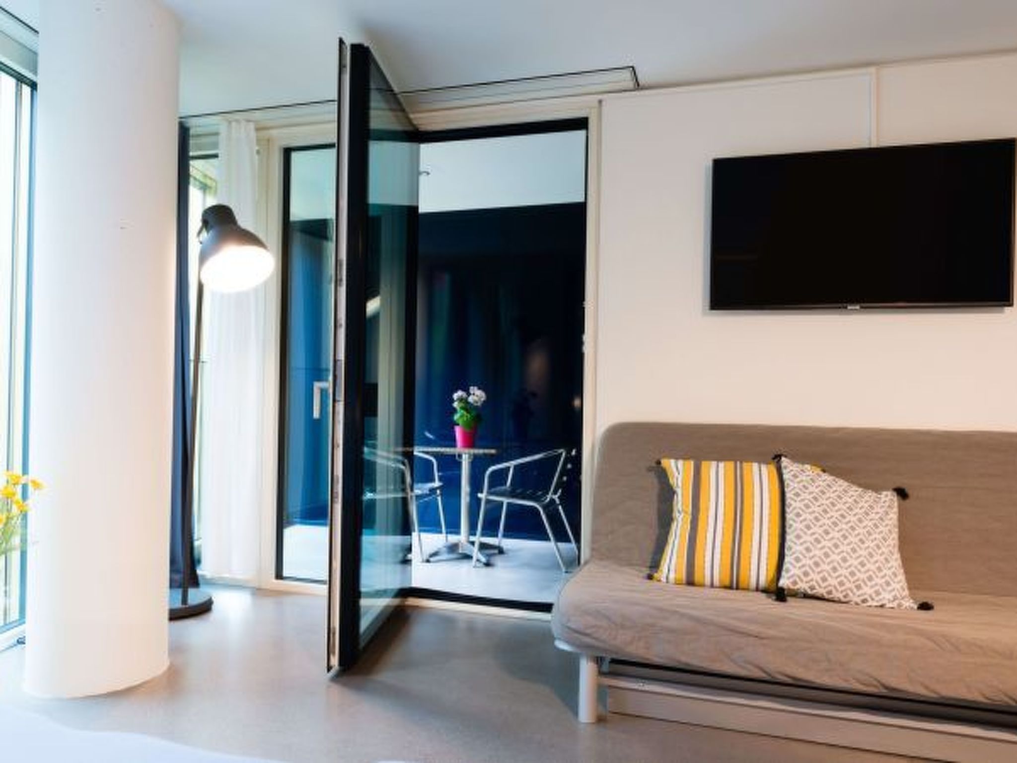 LU Nadelwehr II - Allmend HITrental Apartment - Binnen