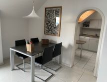Appartement 360: Luxe uitzicht op het Vierwoudstrekenmeer in Kastanienbaum - thumbnail 4