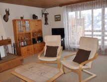 Rustiek appartement met panoramisch uitzicht op bergen en het meer van Sarnen - thumbnail 6