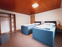 Ruim appartement in authentiek Zwitsers bergdorp met tuin en bergzicht - thumbnail 5