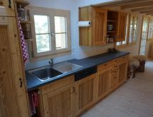 Wollhaus Oberzwirgi: Uniek vakantiehuis van wol aan de bosrand in Brünig - thumbnail 5