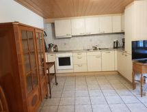 Knusse vakantiewoning met bergzicht en wolwinkel in Schattenhalb - thumbnail 2