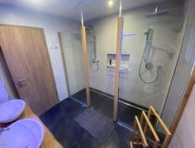 Ruim vrijstaand appartement voor 10 personen in Brünig met bergzicht - thumbnail 2