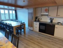 Ruim vakantieappartement voor 14 personen aan de skipiste in Hasliberg - thumbnail 2
