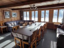 Ruim vakantieappartement voor 14 personen aan de skipiste in Hasliberg - thumbnail 3