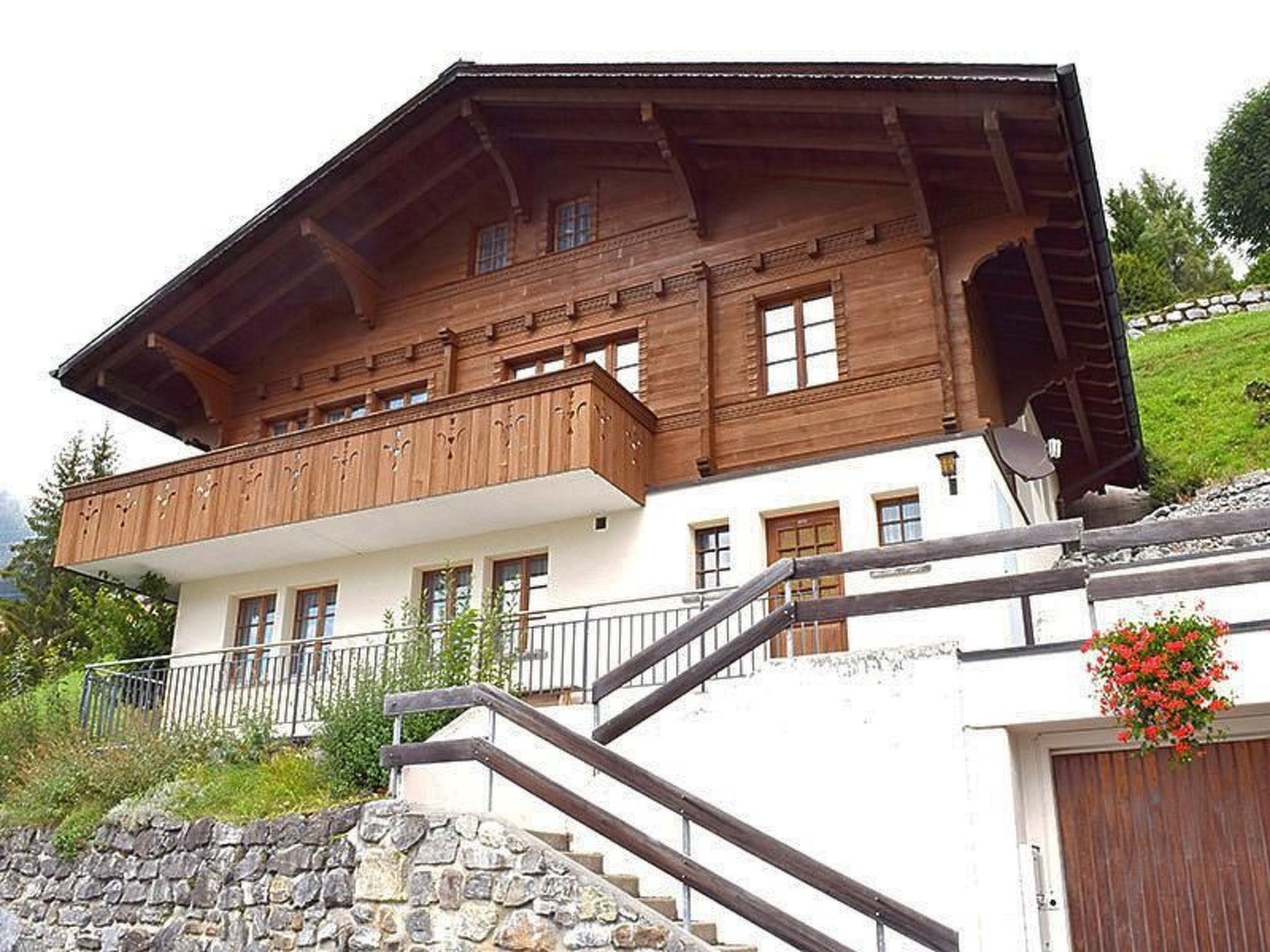 Discover our idyllically situated chalet in the heart of the Bernese Oberland - a true paradise, not only for couples and hiking enthusiasts, but also for winter sports fans. This holiday flat is the ..