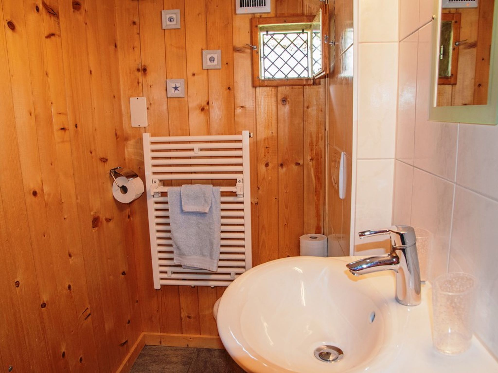 HasliRent, Dornen, (Hasliberg Goldern). 5.5 Zimmer Wohnung auf zwei Etagen in e - Image-tags.info