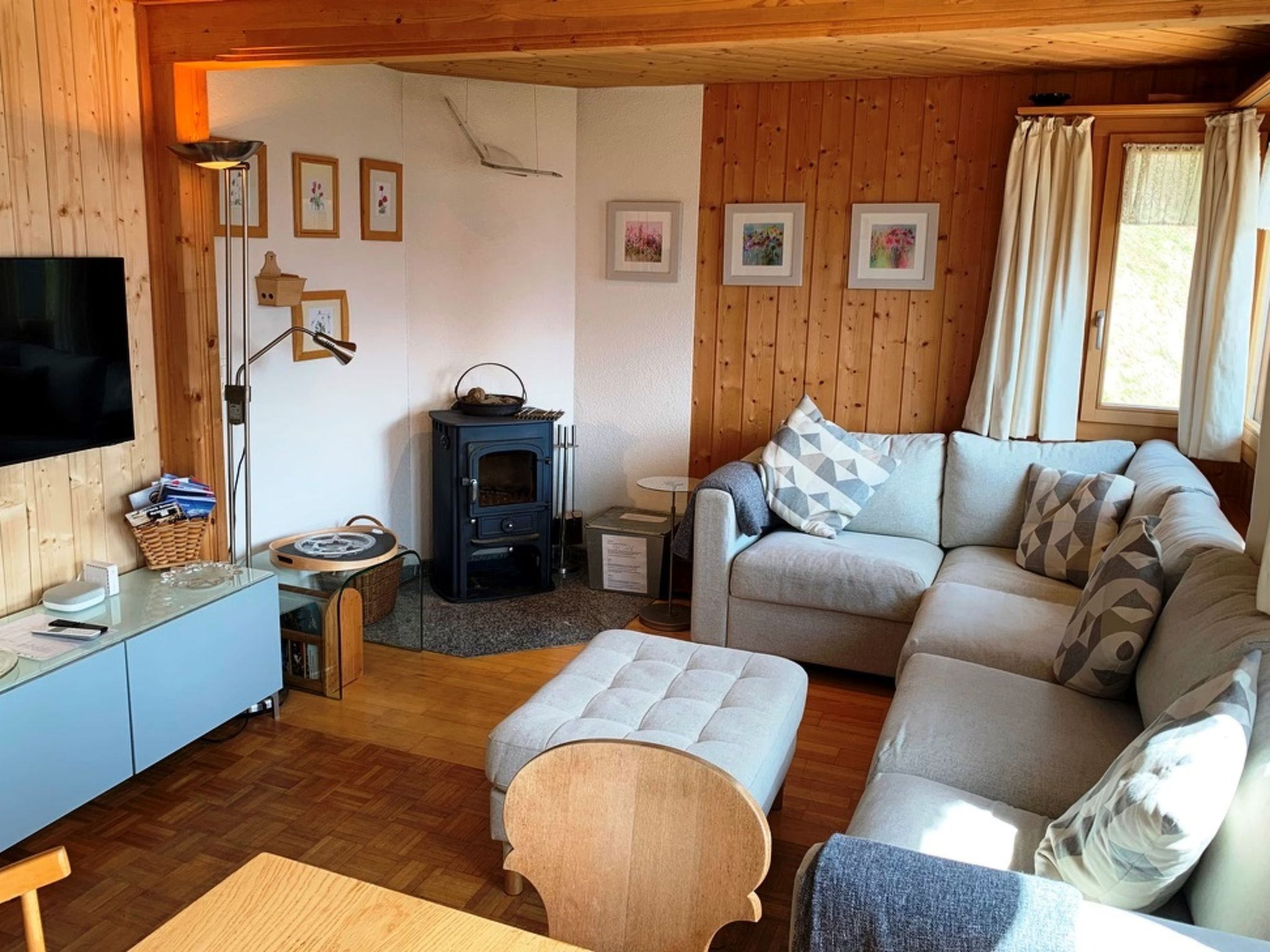 HasliRent, Dornen, (Hasliberg Goldern). 5.5 Zimmer Wohnung auf zwei Etagen in e - Image-tags.info
