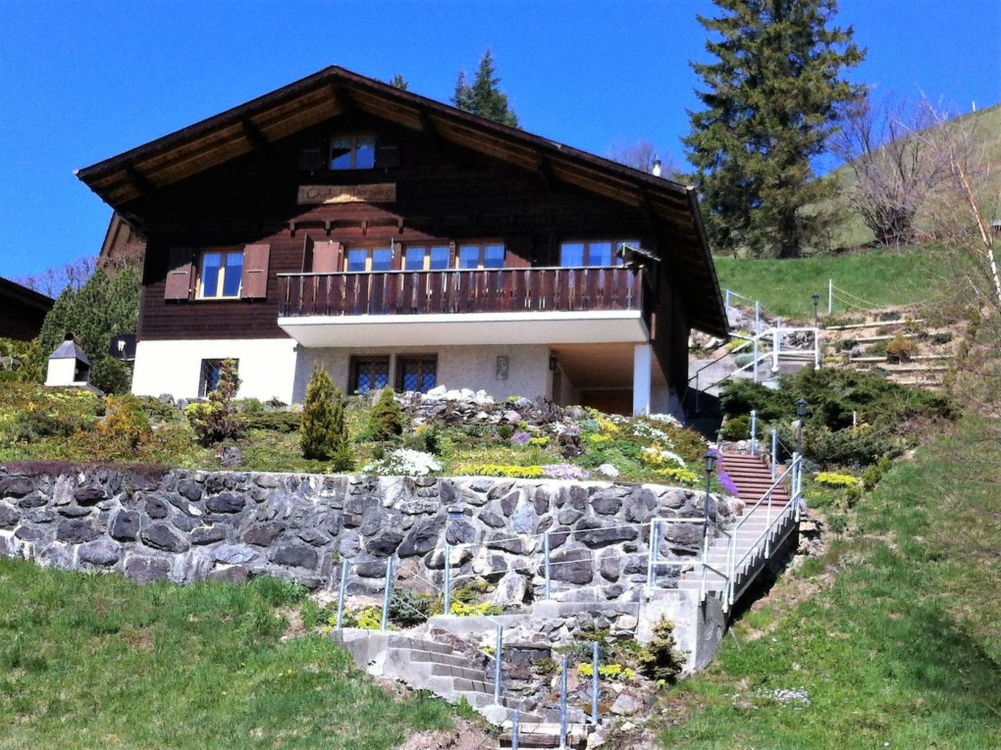 HasliRent, Dornen, (Hasliberg Goldern). 5.5 Zimmer Wohnung auf zwei Etagen in e