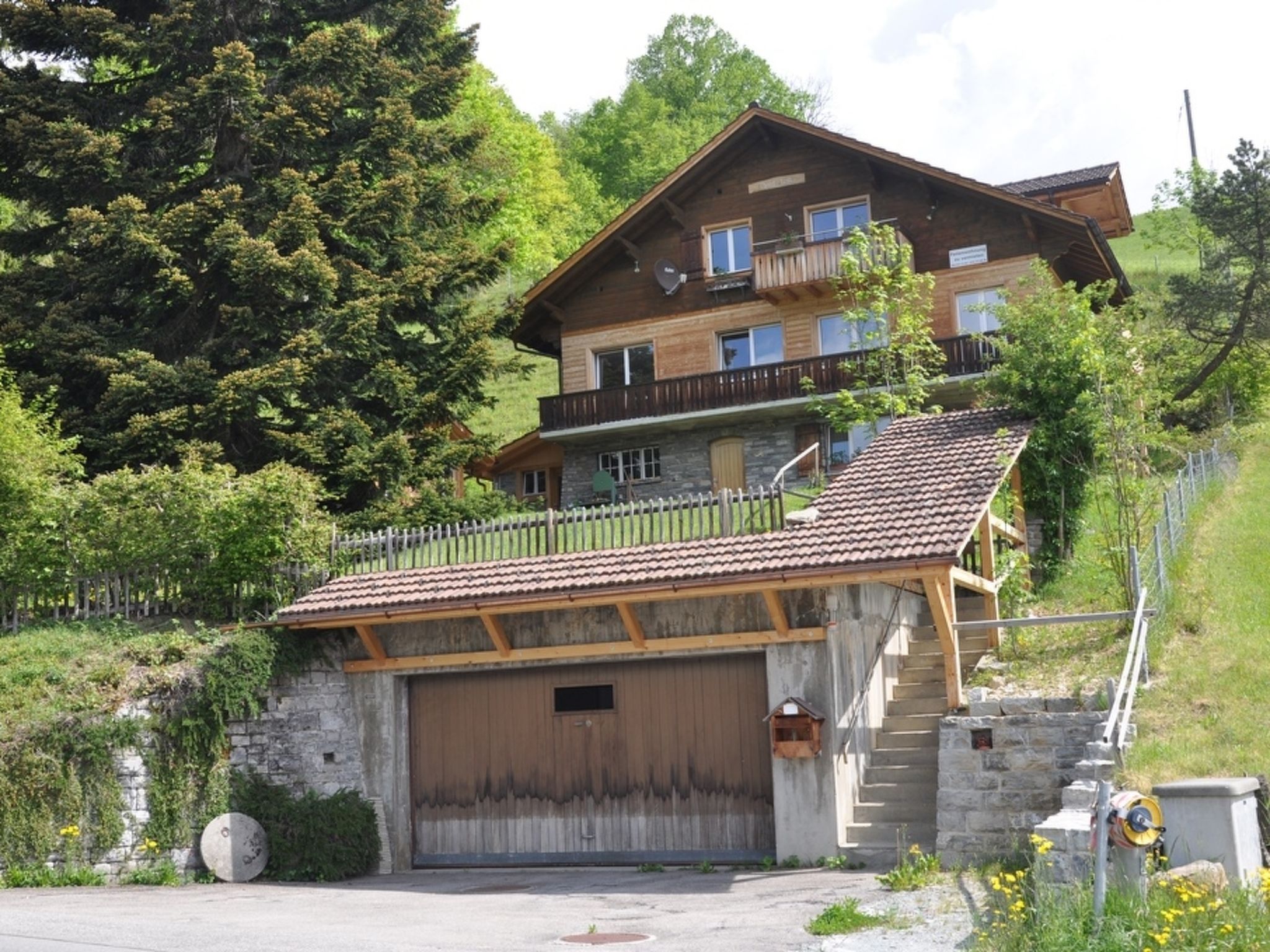 HasliRent, Resti, (Hasliberg Reuti). 3.5 Zimmer Wohnung im Parterre und 1. Stoc