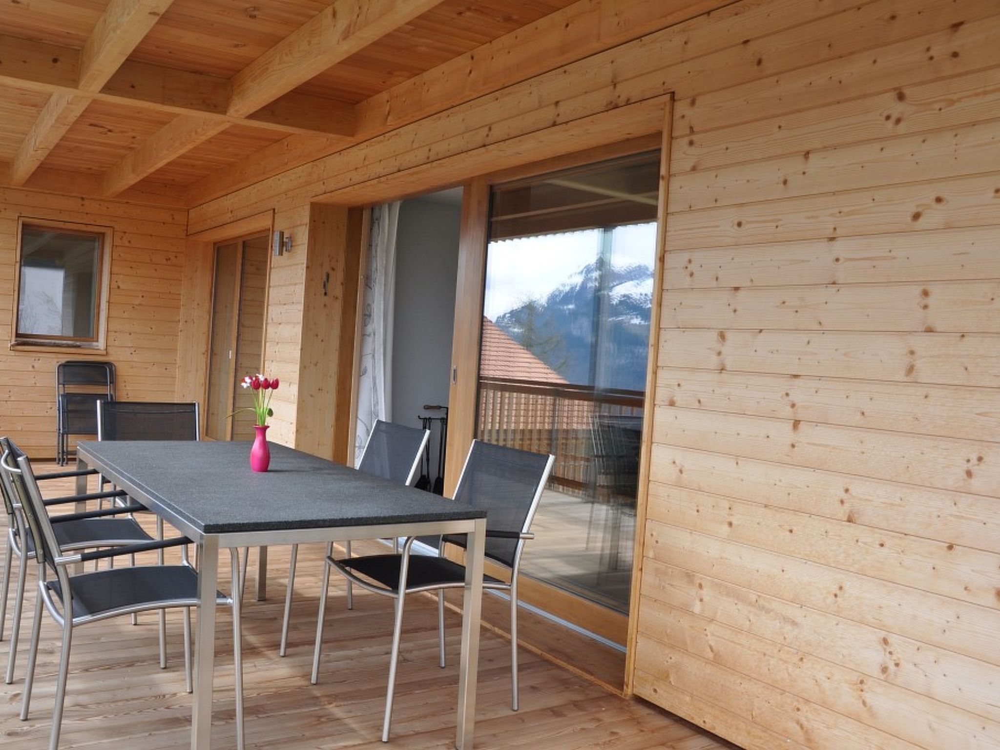 HasliRent, Engi West, (Hasliberg Reuti). 4.5 Zimmer Wohnung im 2. Stock eines N - Image-tags.info