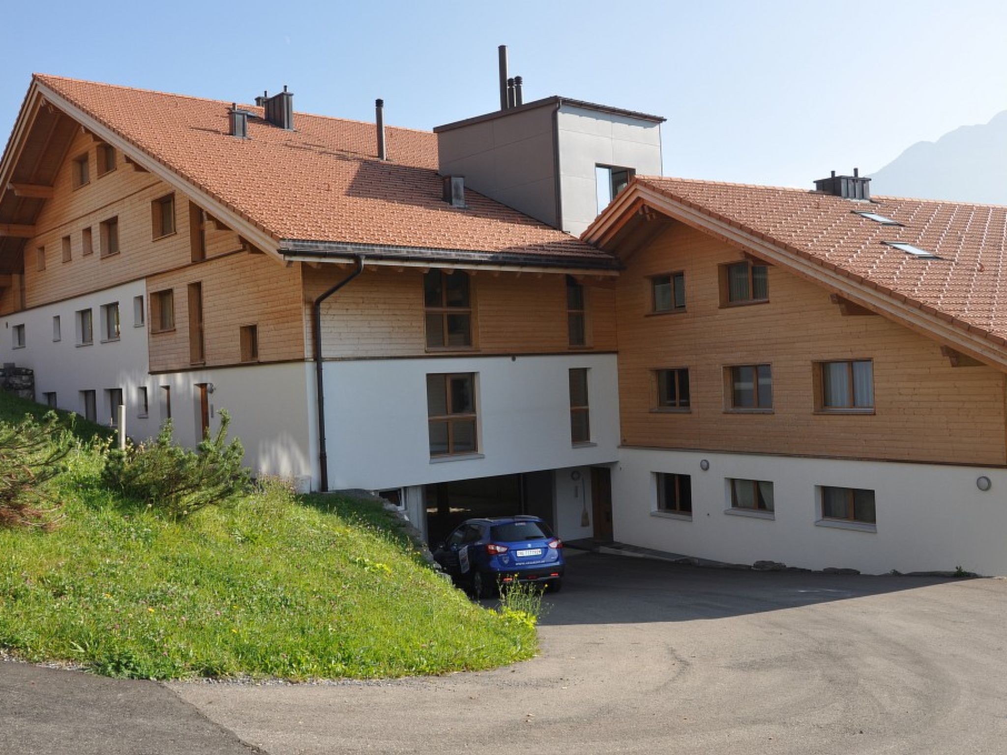 HasliRent, Engi West, (Hasliberg Reuti). 4.5 Zimmer Wohnung im 2. Stock eines N