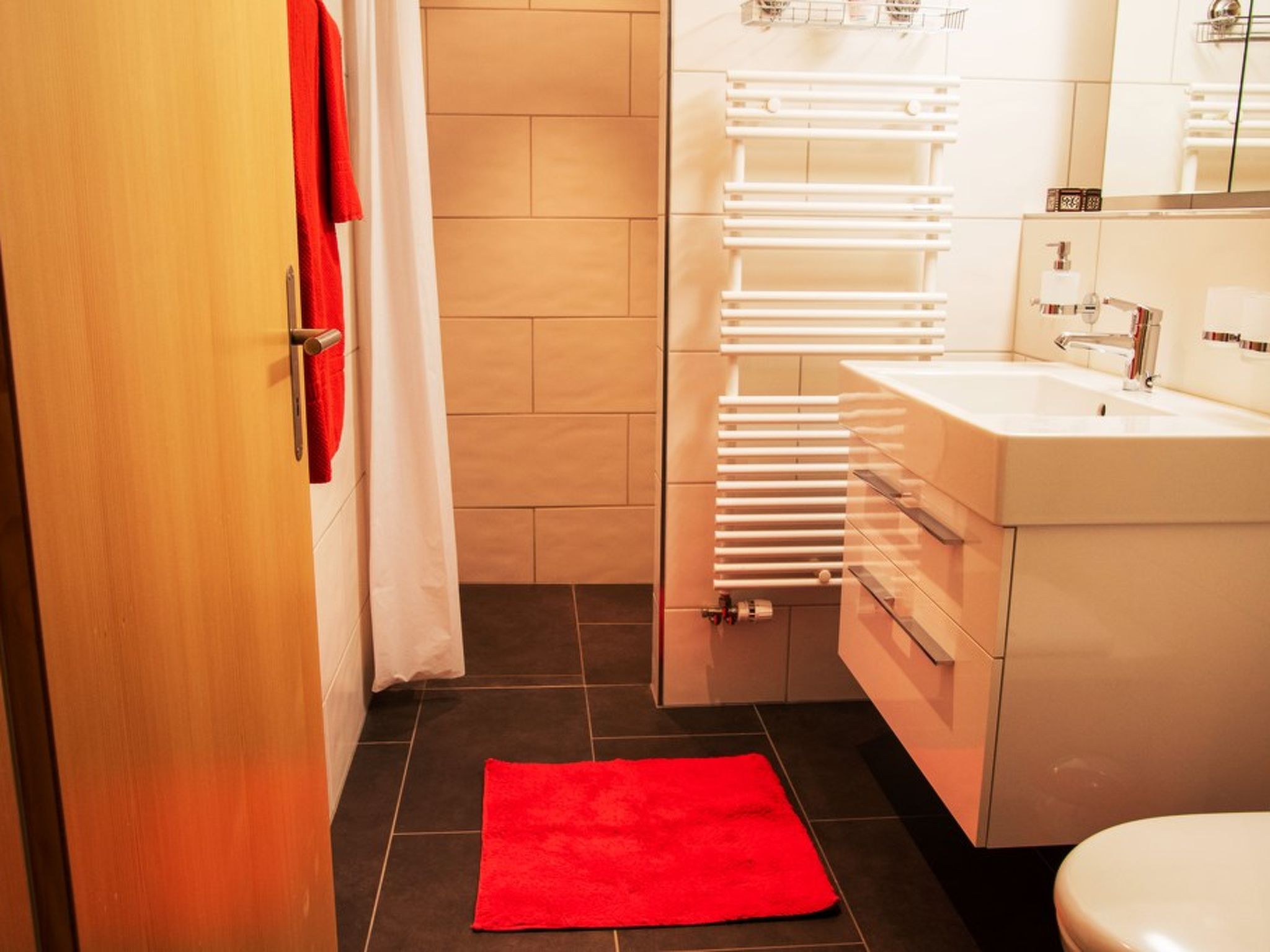 HasliRent, Engi West 2, (Hasliberg Reuti). Wohnung mit 3.5 Zimmer im 1. Stock e - Image-tags.info