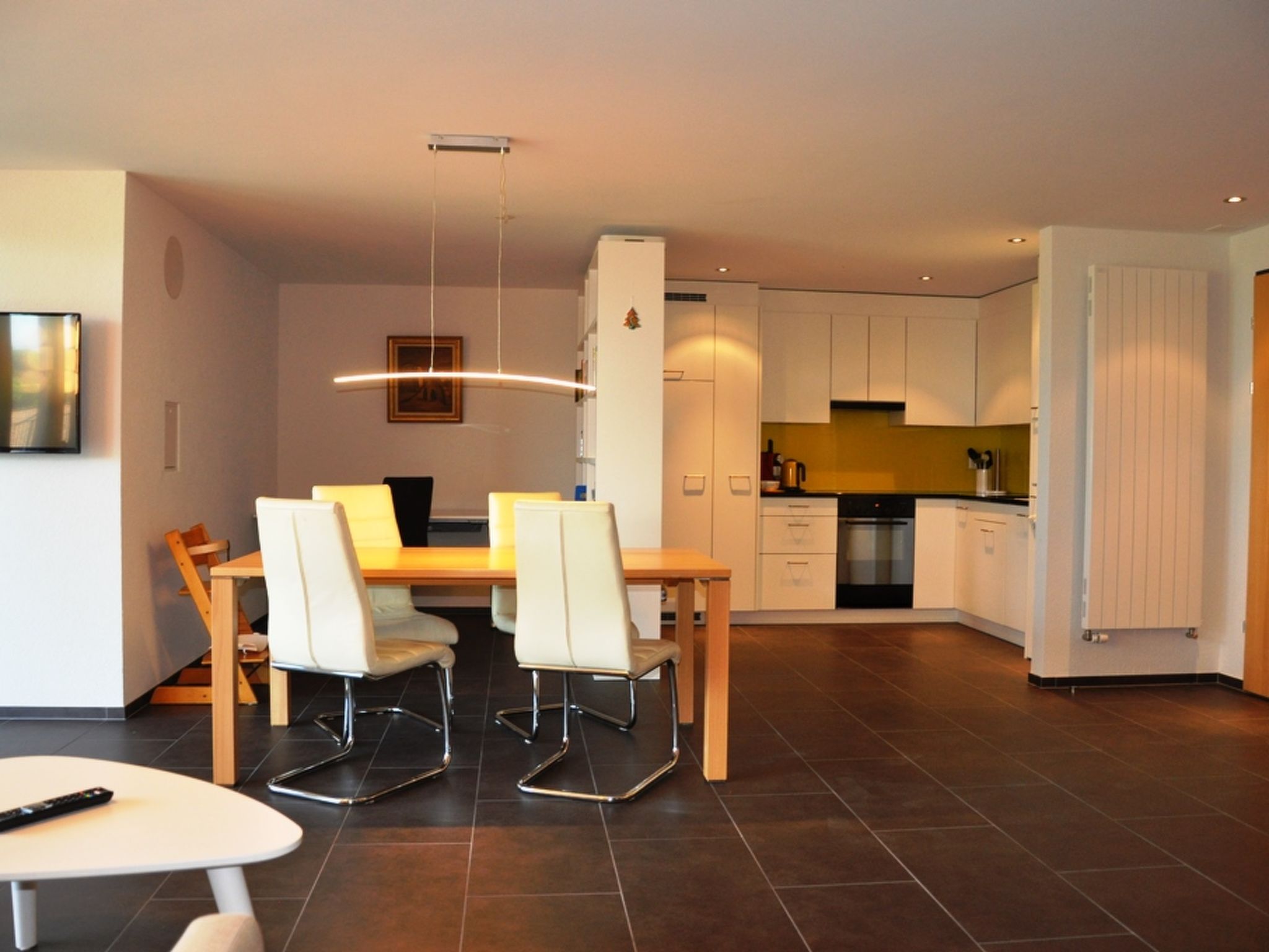 HasliRent, Engi West 2, (Hasliberg Reuti). Wohnung mit 3.5 Zimmer im 1. Stock e - Image-tags.info