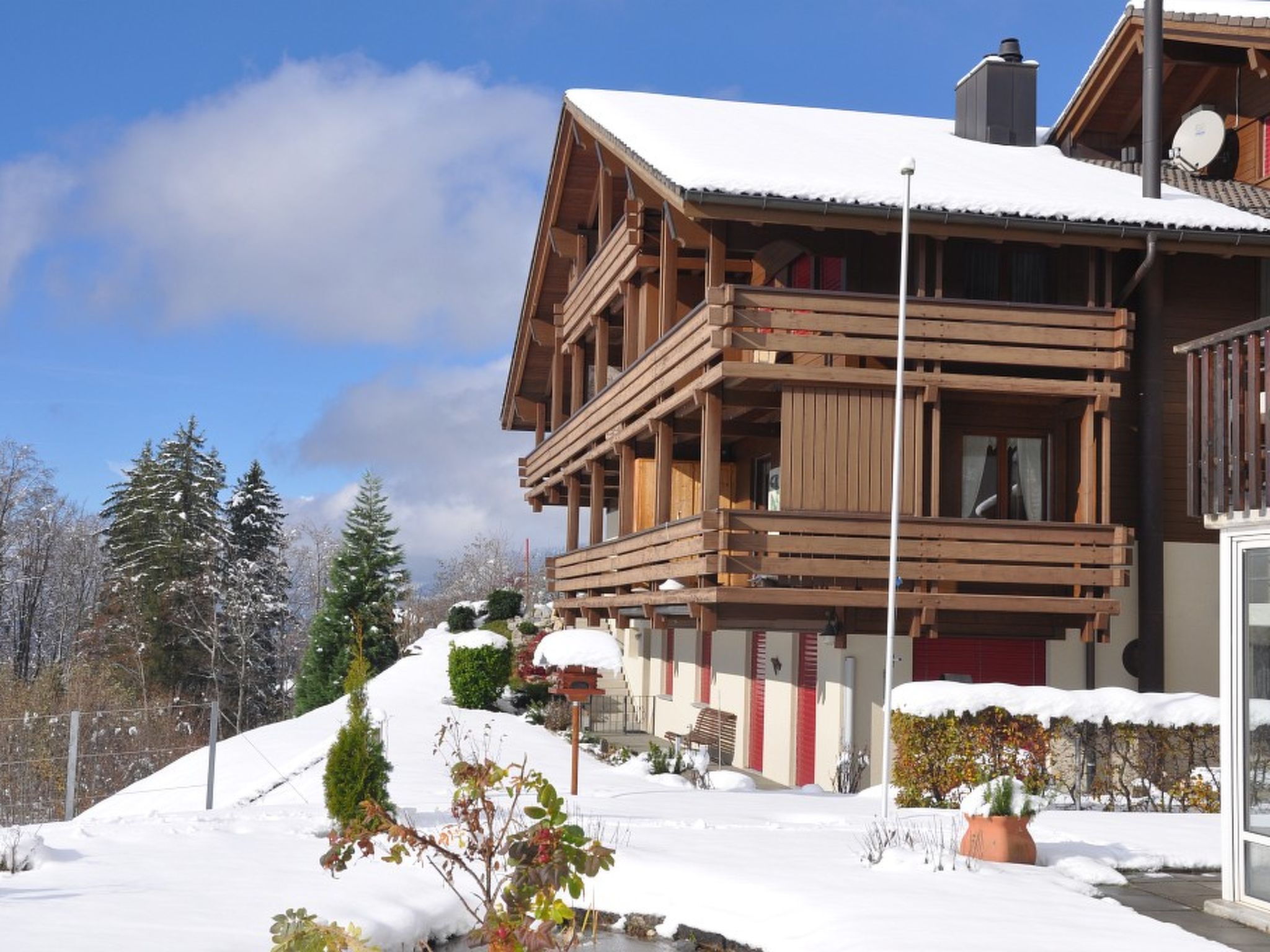 HasliRent, Engelhorn, (Hasliberg Reuti). 2.5 Zimmer Wohnung im Parterre eines M