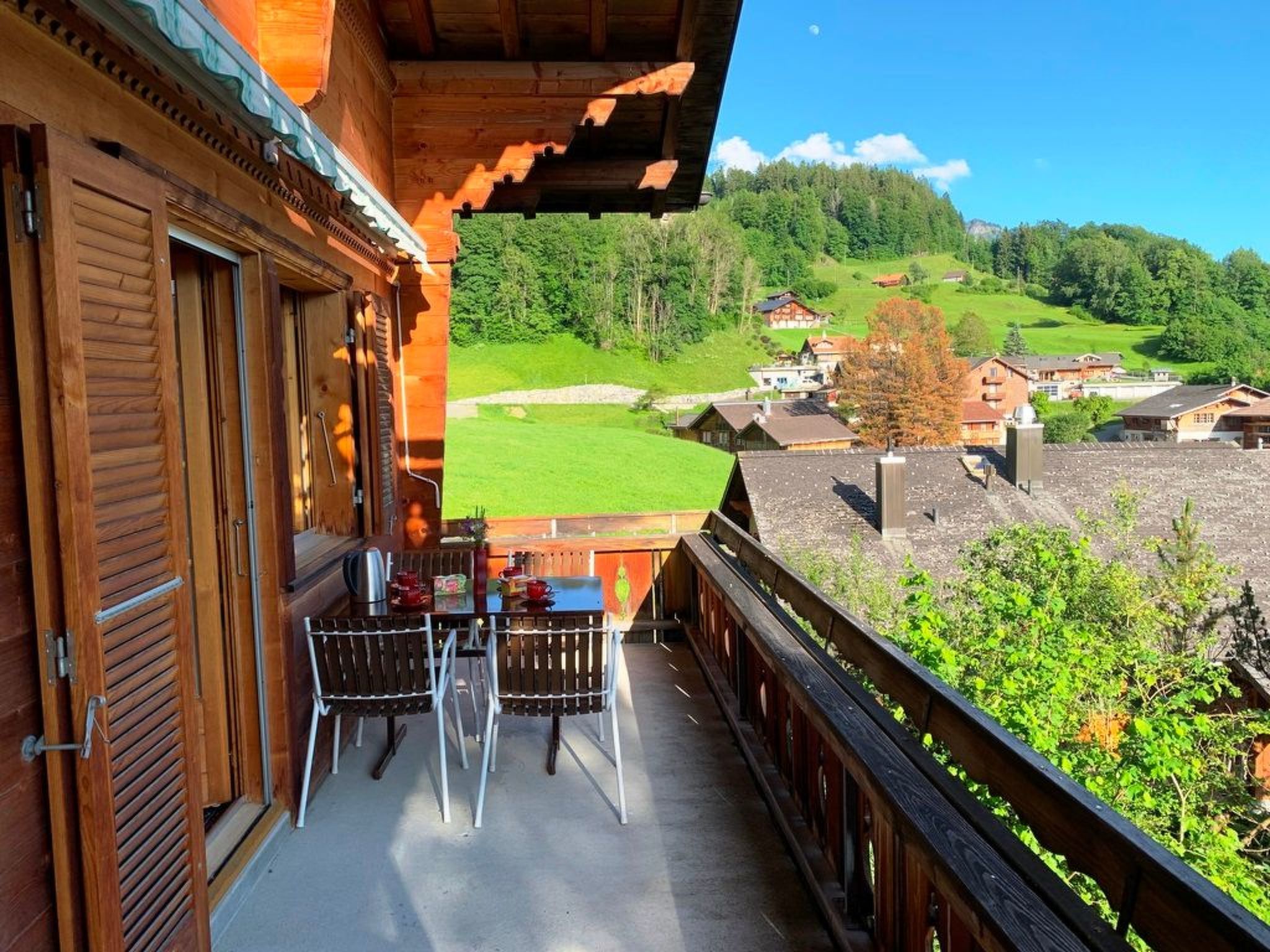 HasliRent, Wetterhornblick, (Hasliberg Reuti), - Buiten