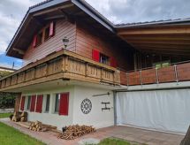 Vrijstaand chalet met open haard en tuin nabij Schüpfheim - thumbnail 3