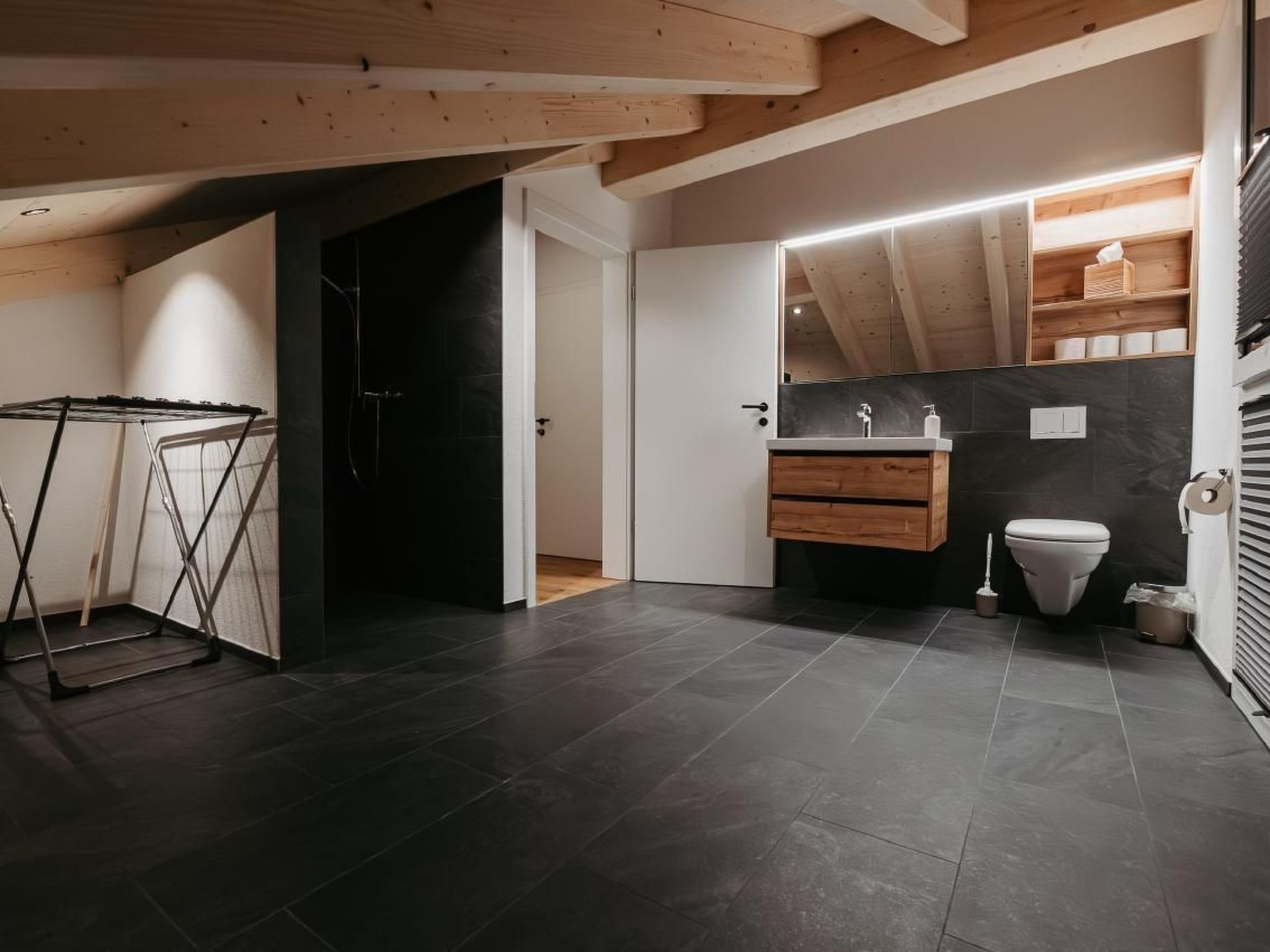 Moderne Ferienwohnung ROTHORN mit 2 Schlafzimmer