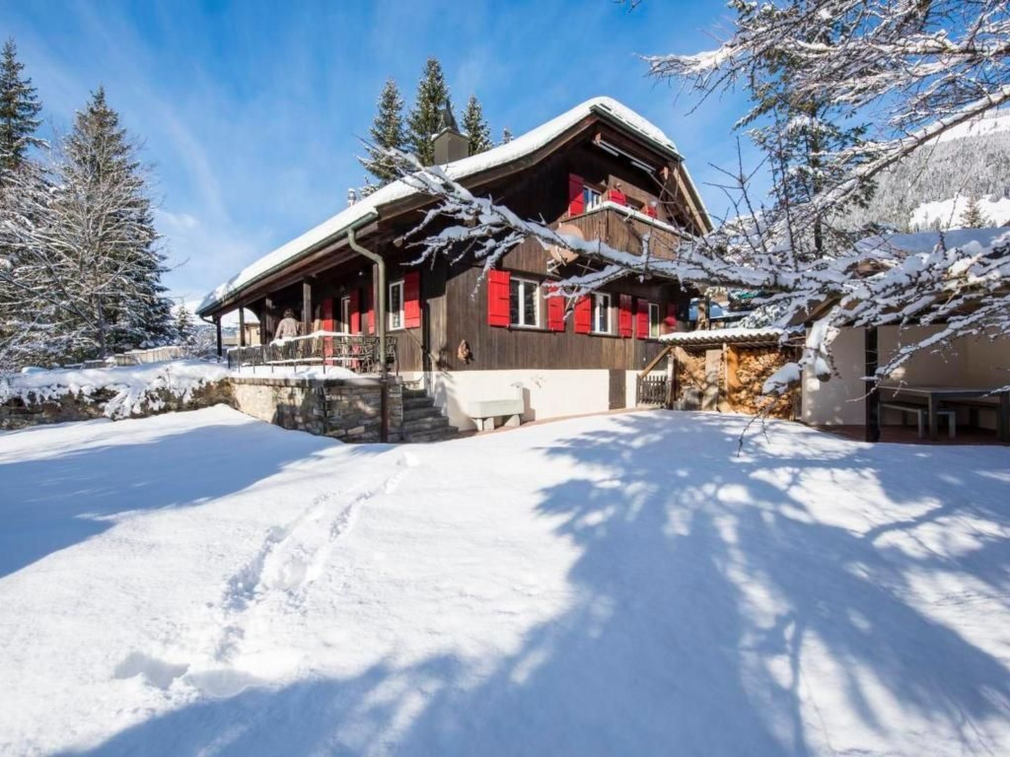 Berg-Ferienwohnung Anemone im Chalet Waldhüsli