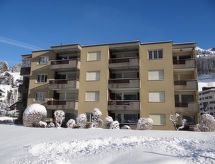 Ruim appartement in Engelberg met balkon en uitzicht op de Titlis - thumbnail 2