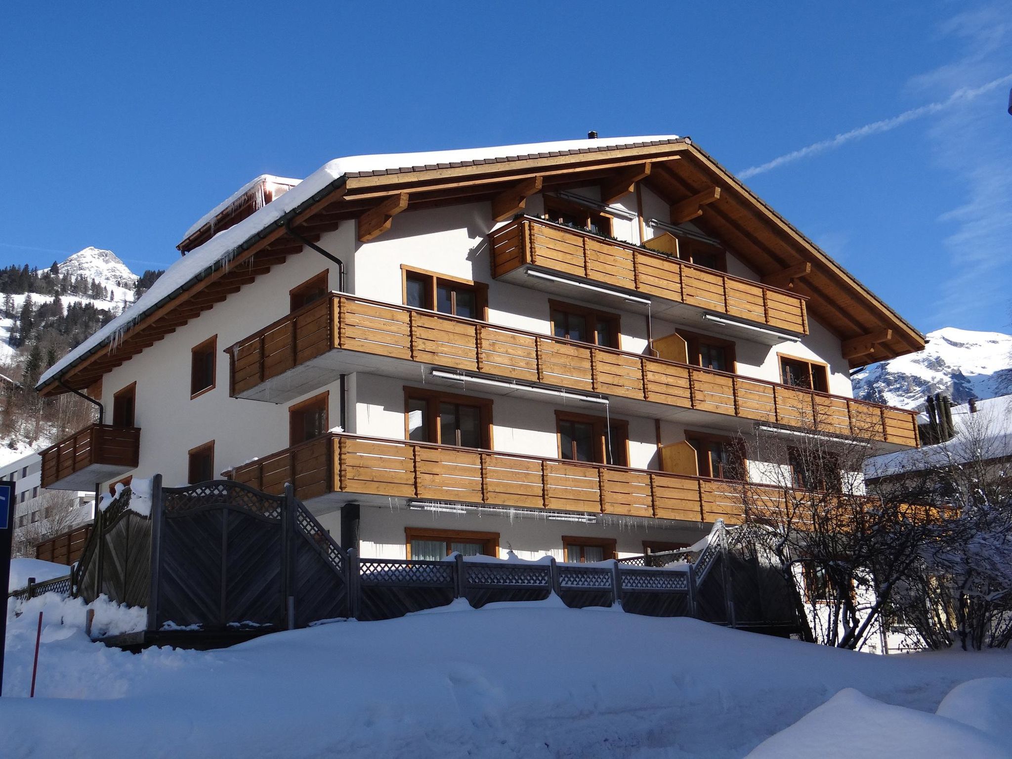 Photo of Alpenstrasse 1 Appartement/Fewo 8-Bettwohnung