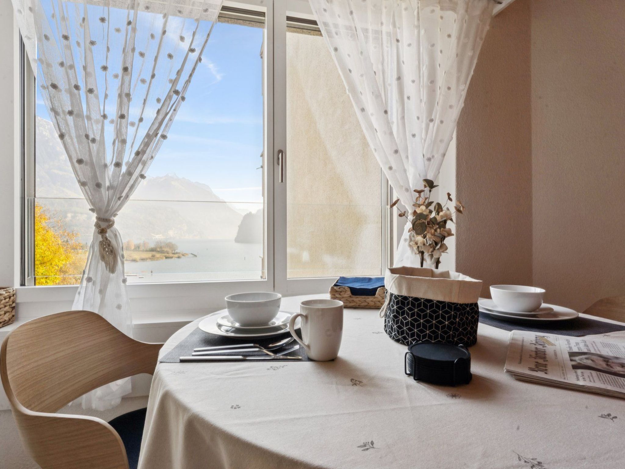 Lake View Studio-Image-tags.info