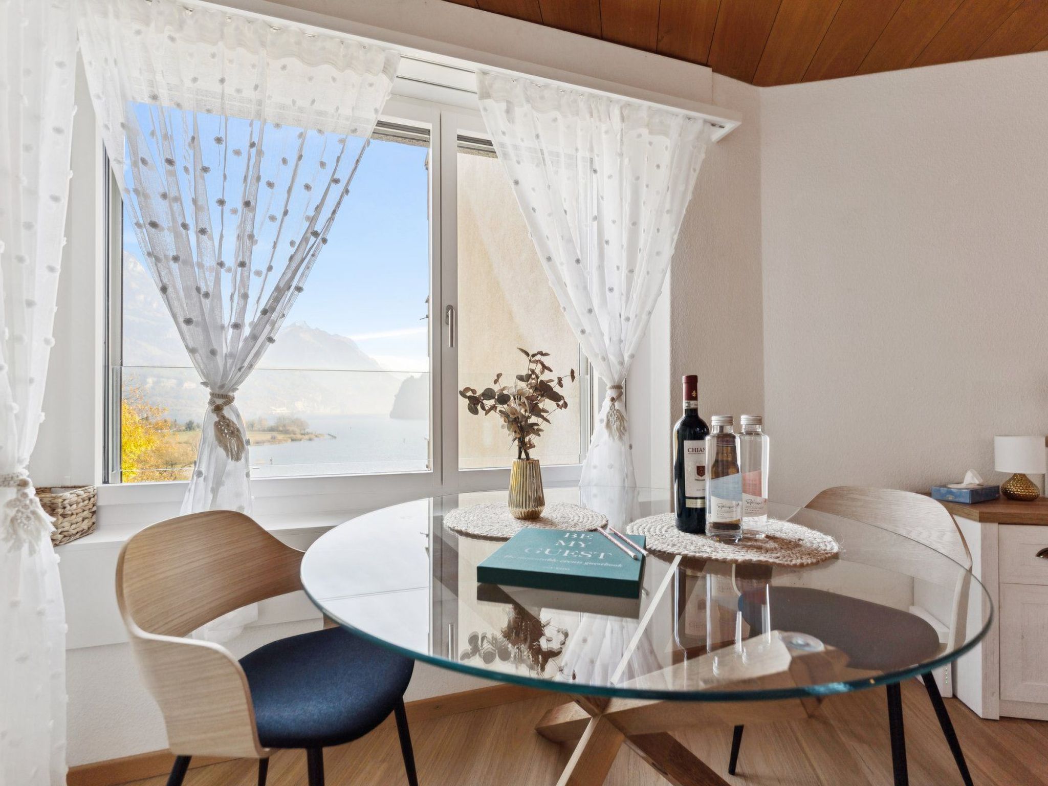 Lake View Studio-Image-tags.info