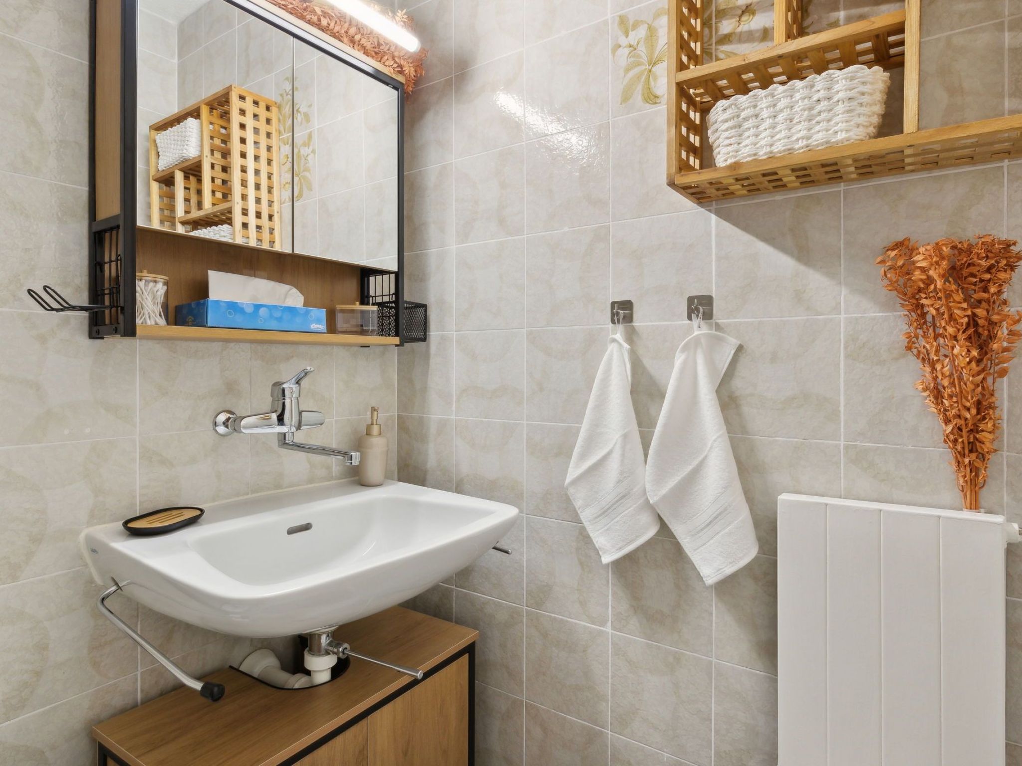 4 Seasons Apartment-Image-tags.info