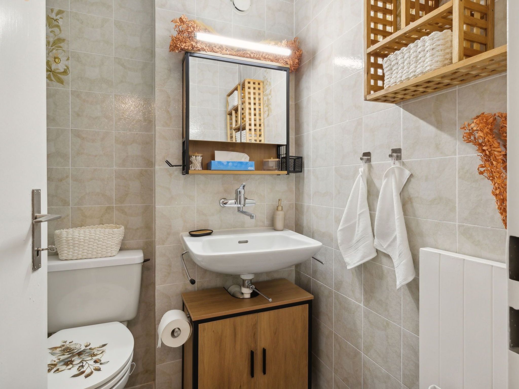 4 Seasons Apartment-Image-tags.info