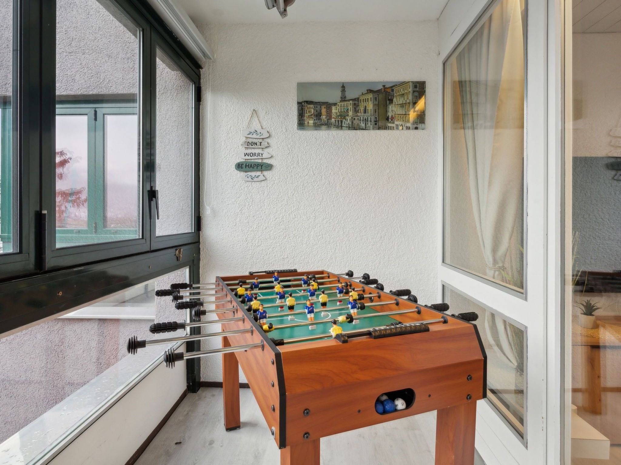 4 Seasons Apartment-Image-tags.info