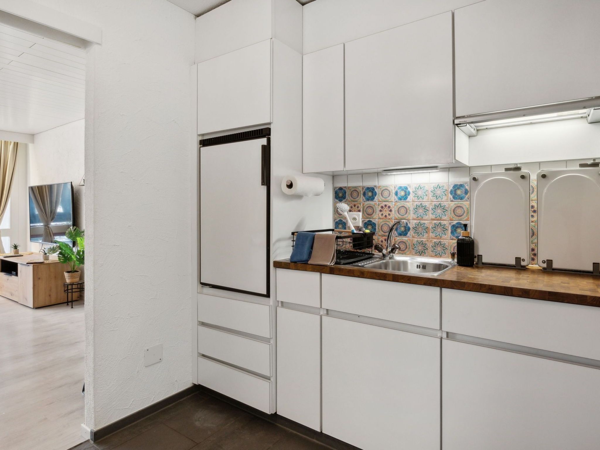 4 Seasons Apartment-Image-tags.info