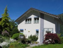 Vrijstaand Vakantiehuis met Panoramisch Uitzicht op de Bergen en het Meer van Luzern - thumbnail 1