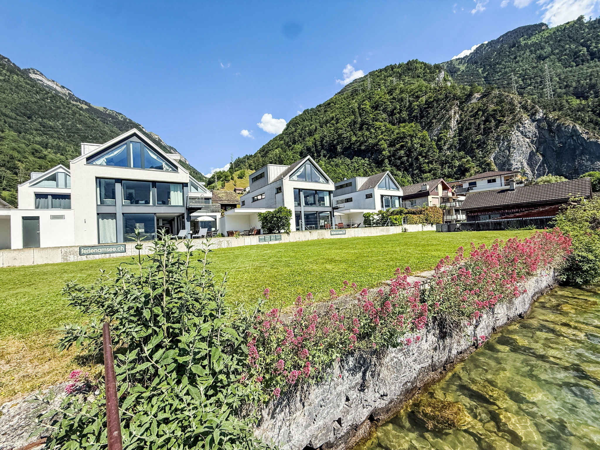 Villa am See 5 / Beach House - Buiten