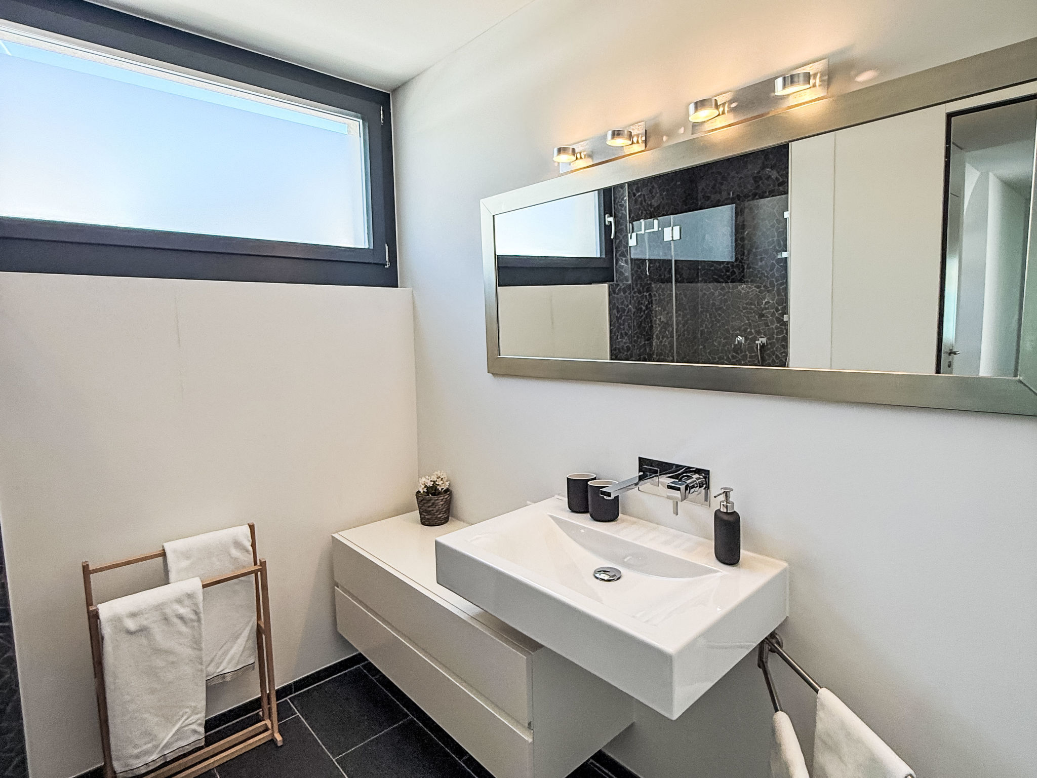 Villa am See 5 / Beach House - Binnen