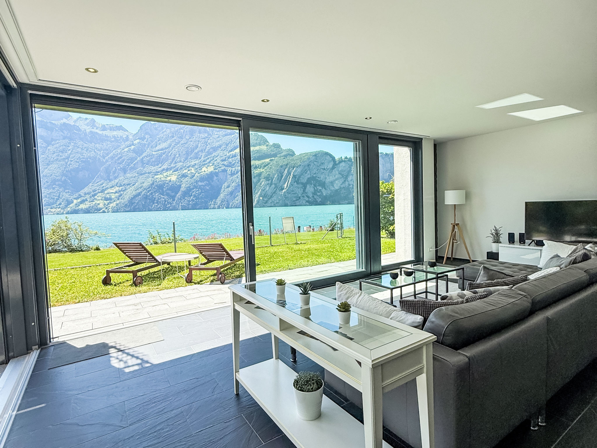 Villa am See 3 - Beach House - Buiten