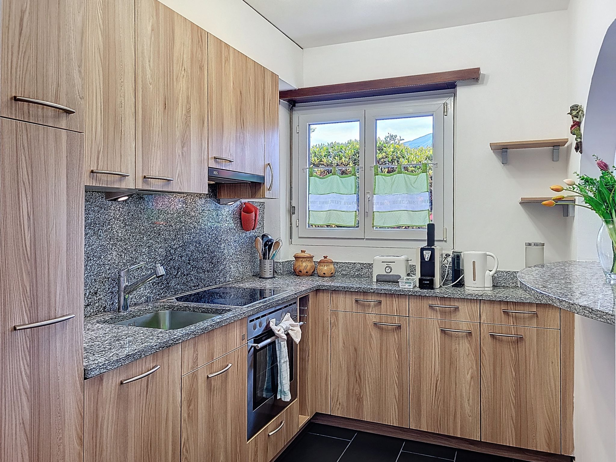 Sailor`s Home - Dedans
