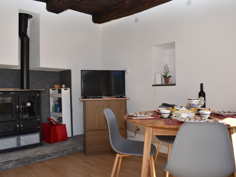 Search and Stay destination Cugnasco-Gerra, TI - Switzerland from AU$ 300. Bertino