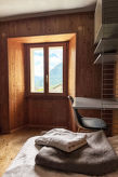 Waterfall House: Vrijstaand vakantiehuis voor 9 aan de voet van de Misox-bergen - thumbnail 4