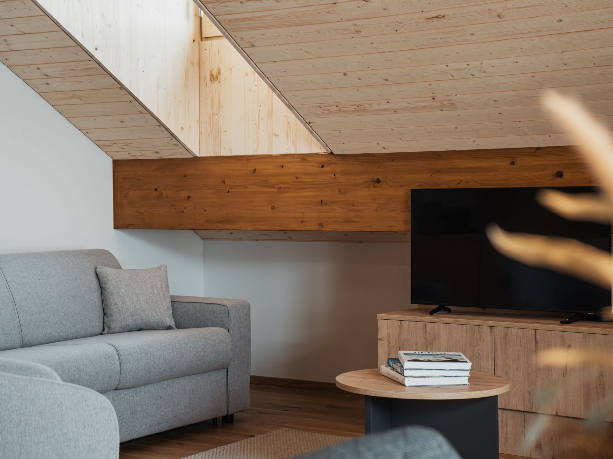 Alpine Apartments, (San Bernardino). - Dedans