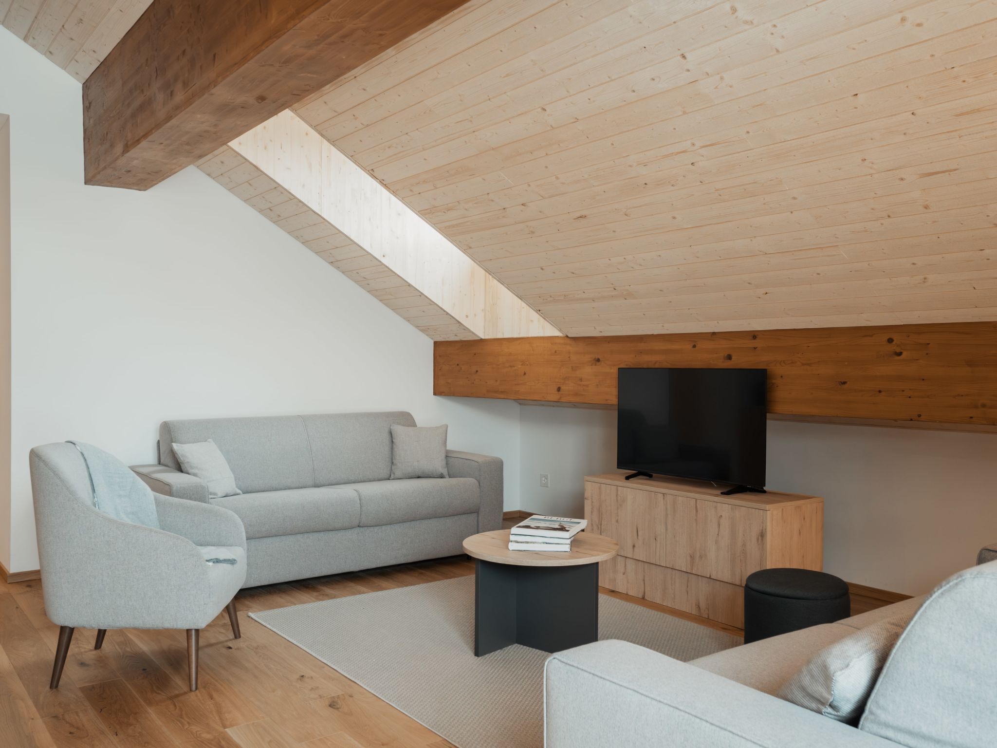 Alpine Apartments, (San Bernardino). - Dedans