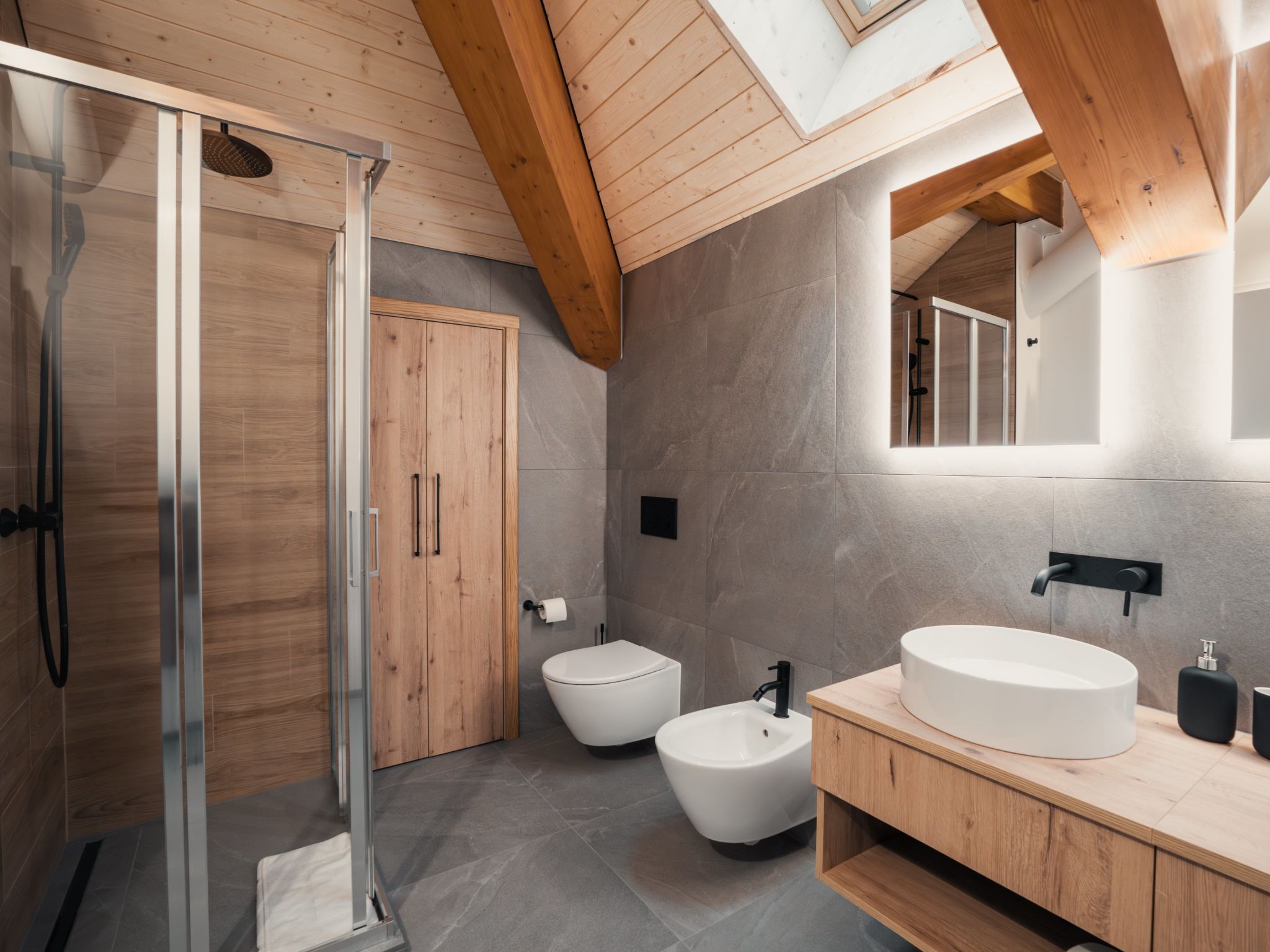 Alpine Apartments, (San Bernardino).