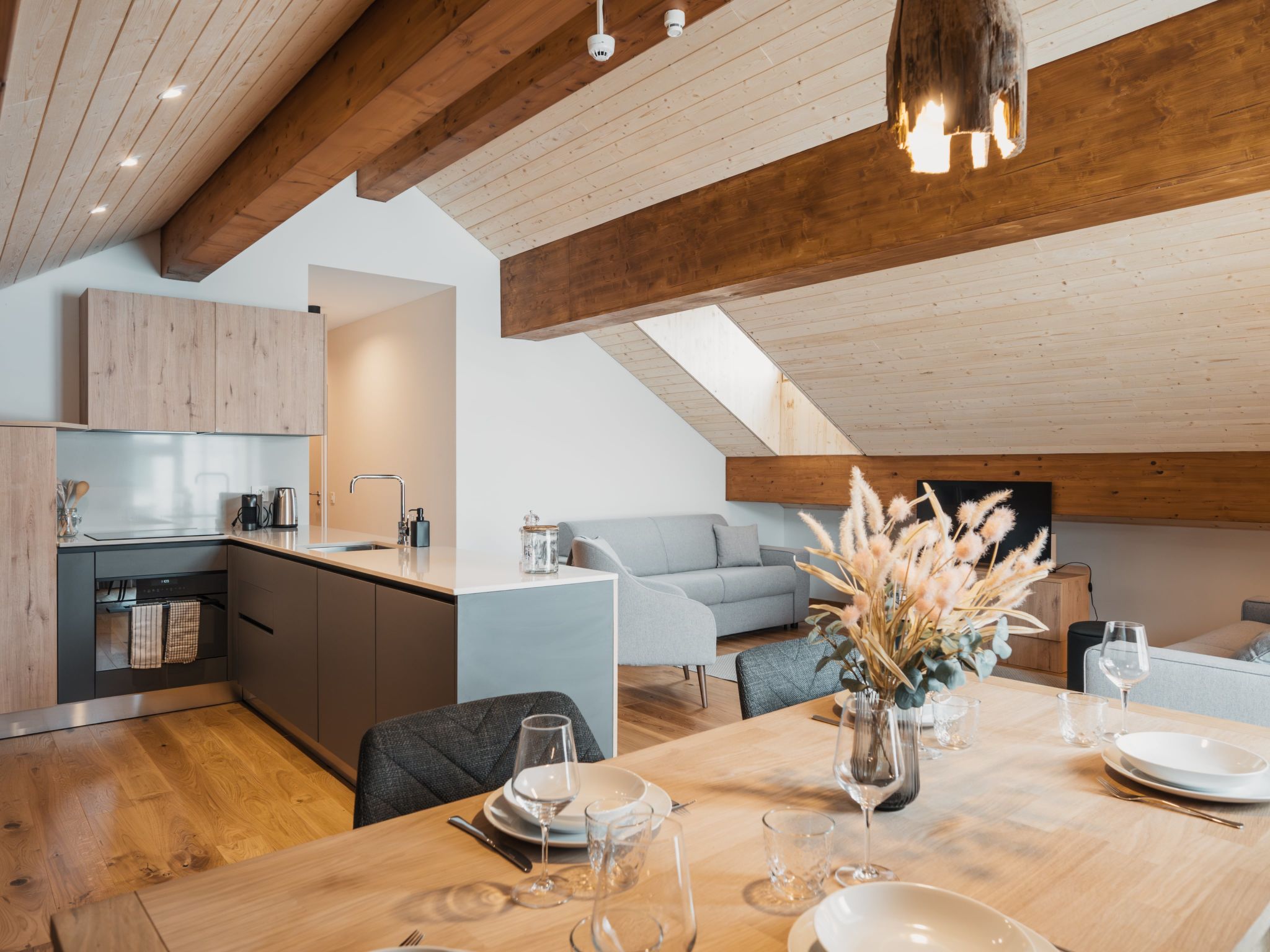 Alpine Apartments, (San Bernardino). - Dedans