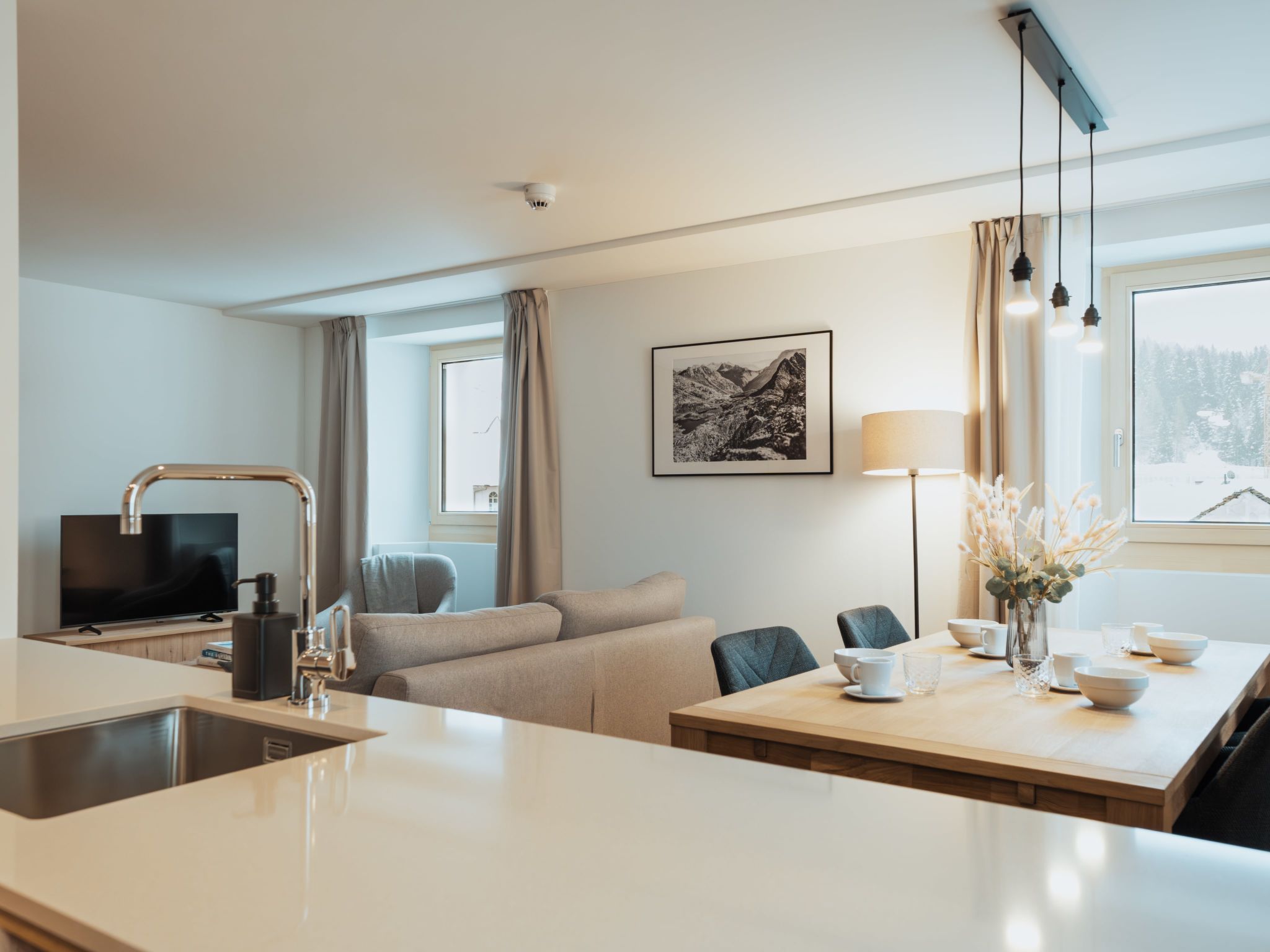 Alpine Apartments, (San Bernardino). - Binnen