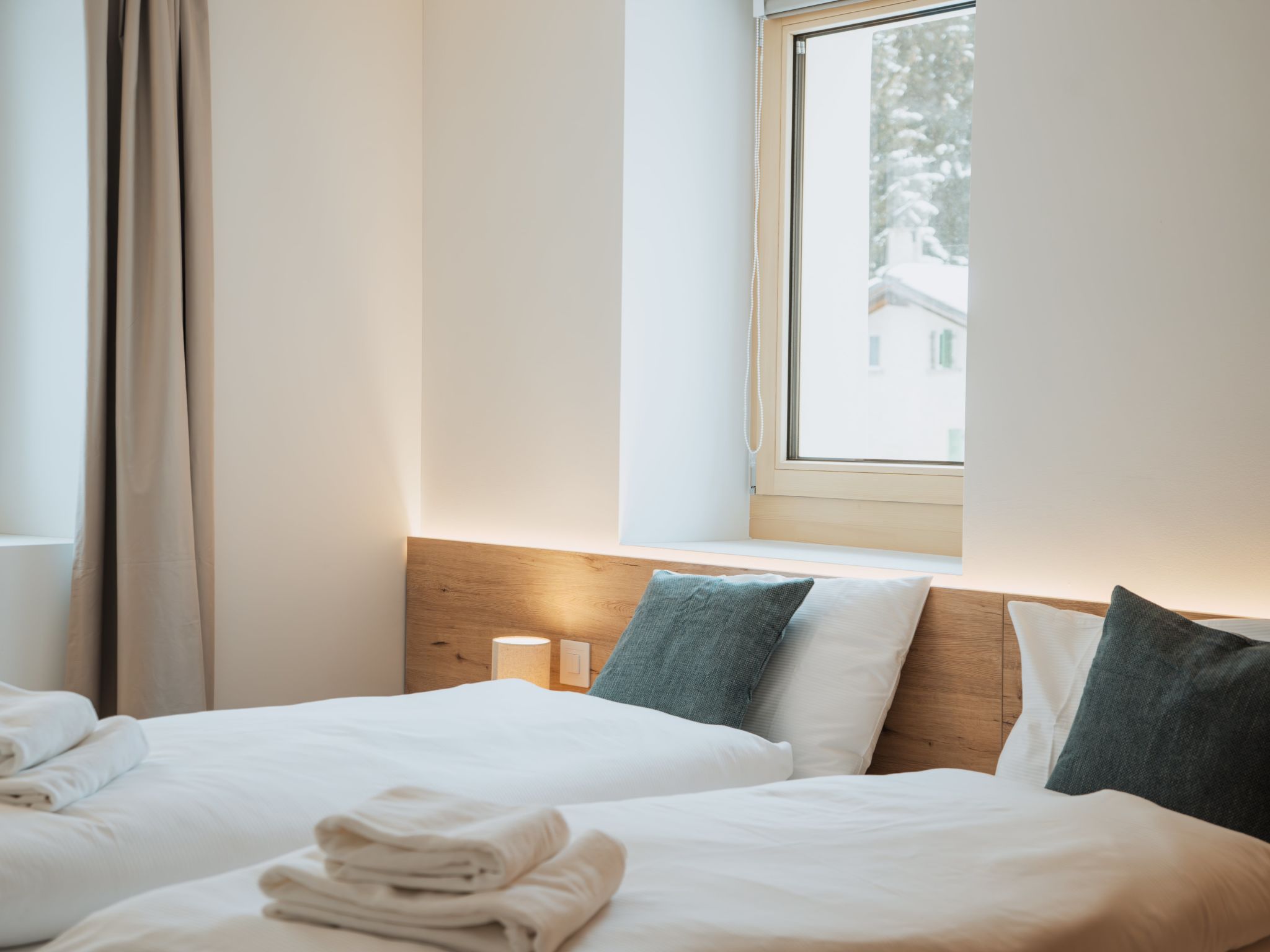 Alpine Apartments, (San Bernardino). - Binnen