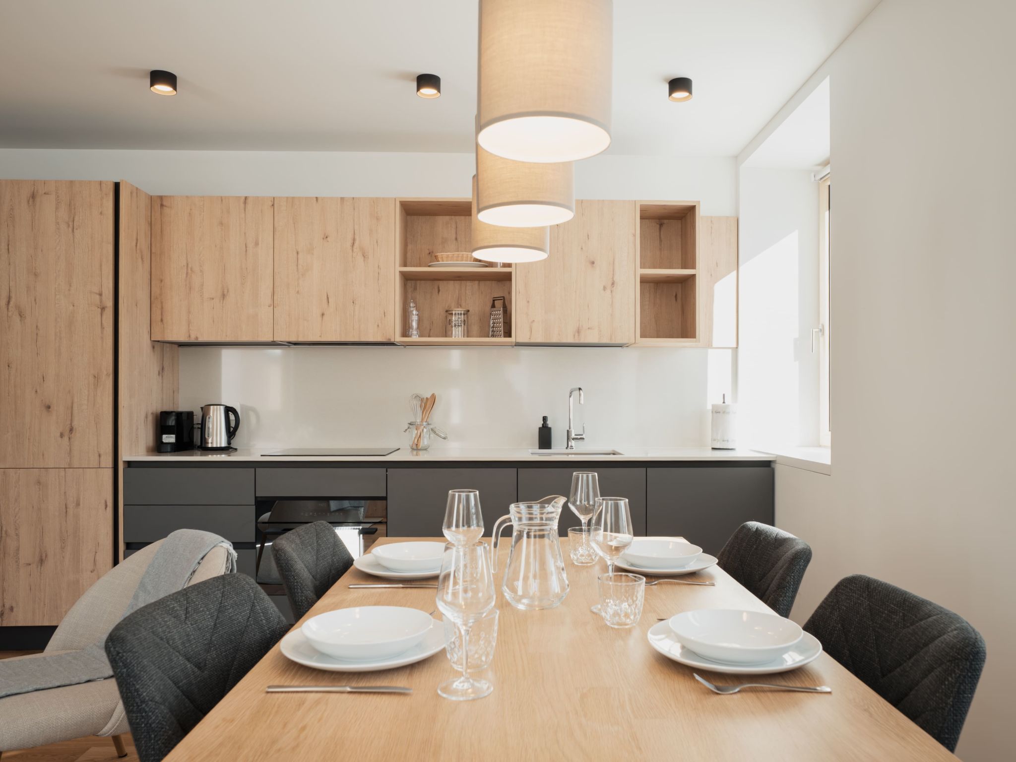 Alpine Apartments, (San Bernardino). - Dedans