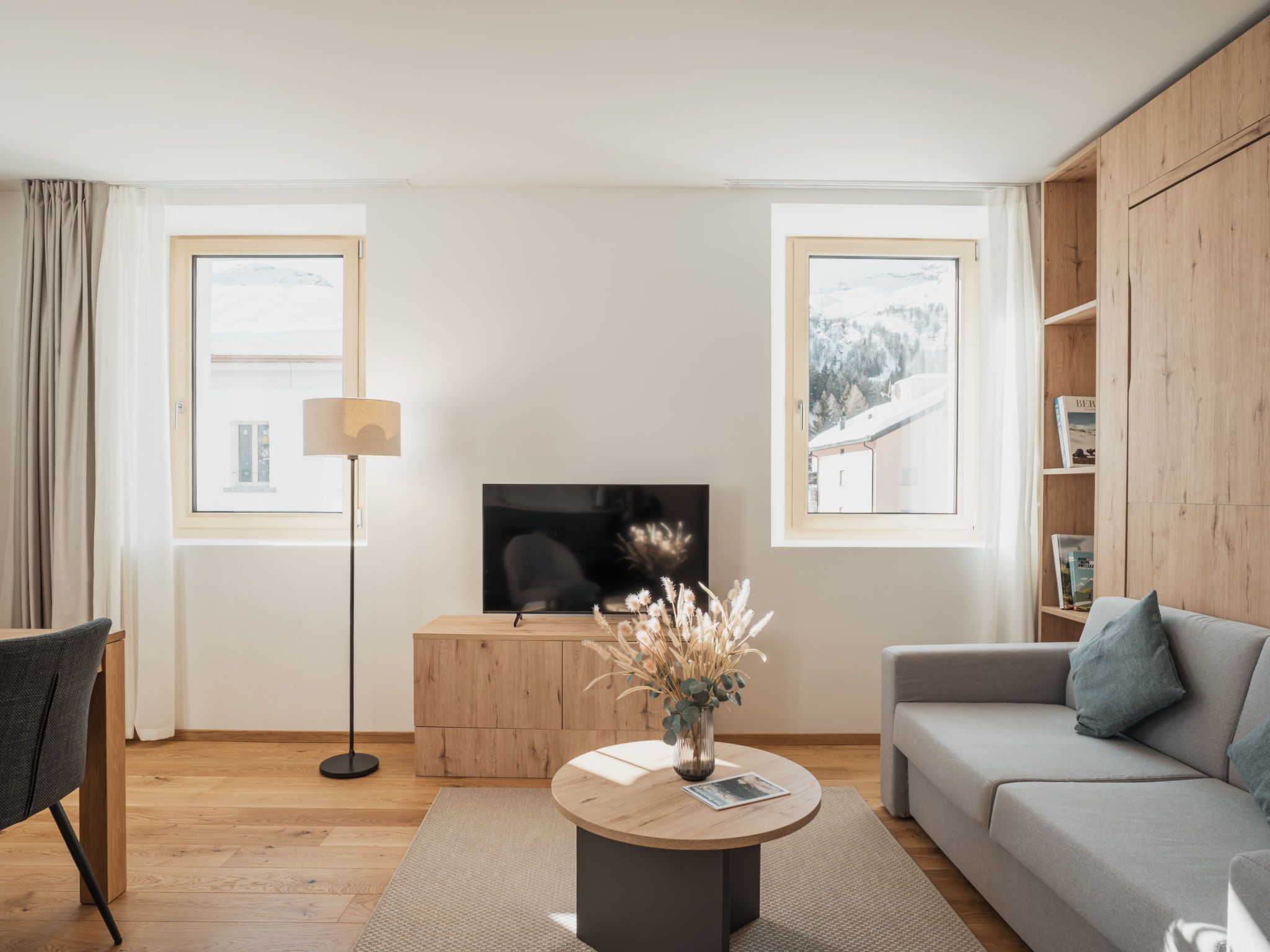 Alpine Apartments, (San Bernardino).