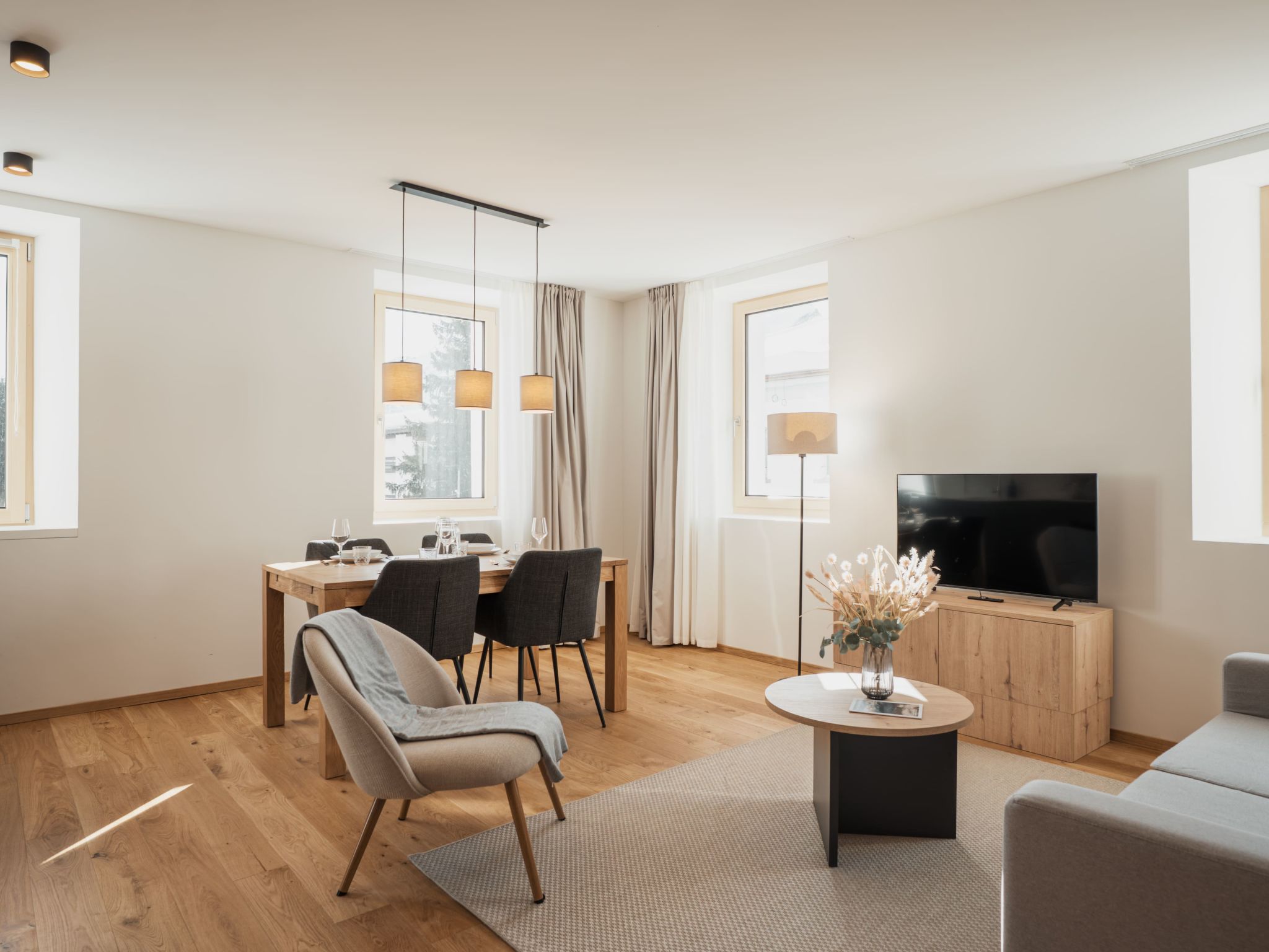 Alpine Apartments, (San Bernardino).